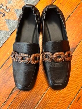 Sanctuary Black Leather Flats with Brown Chain Accent